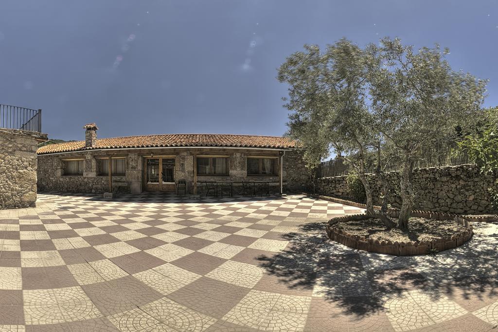 Albergue El Solitario Banos De Montemayor Exterior photo
